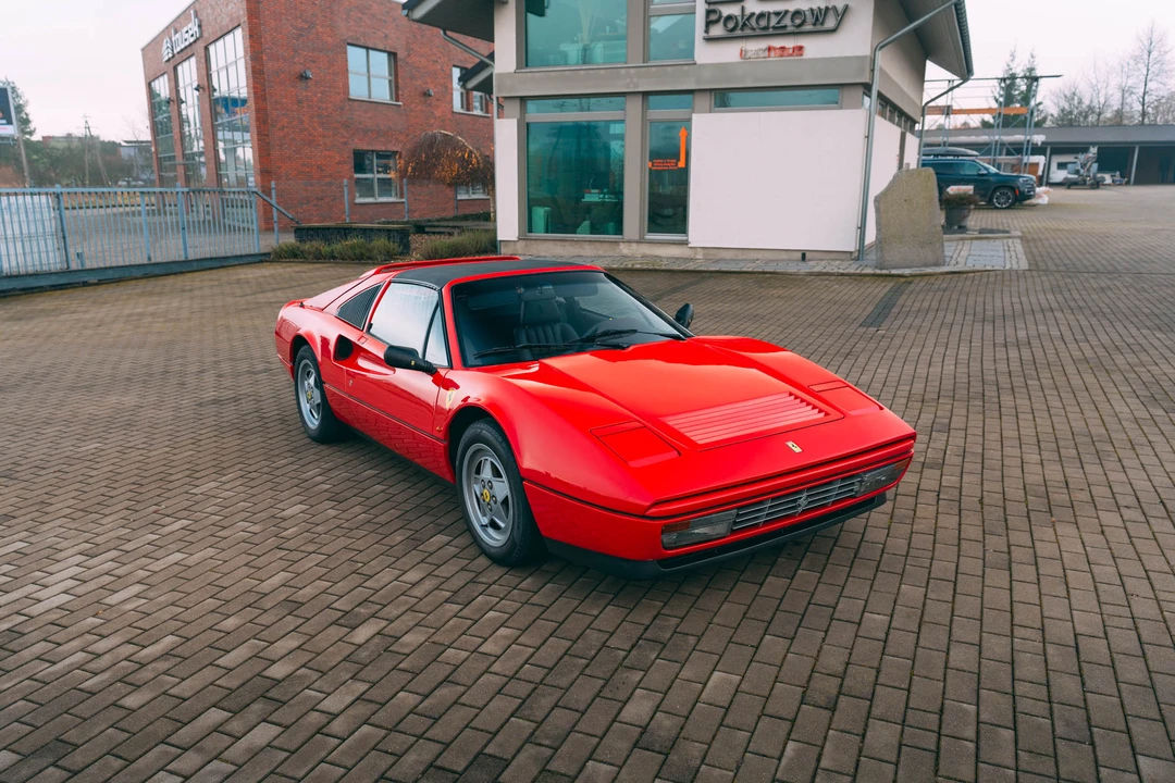 1989 Ferrari 328 GTS - Image 3 of 31