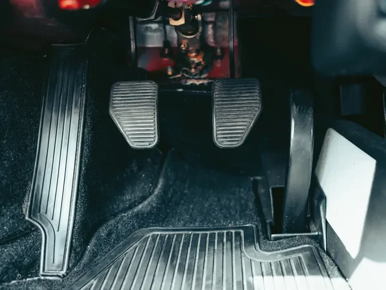 1989 Ferrari 328 GTS - Image 18 of 31