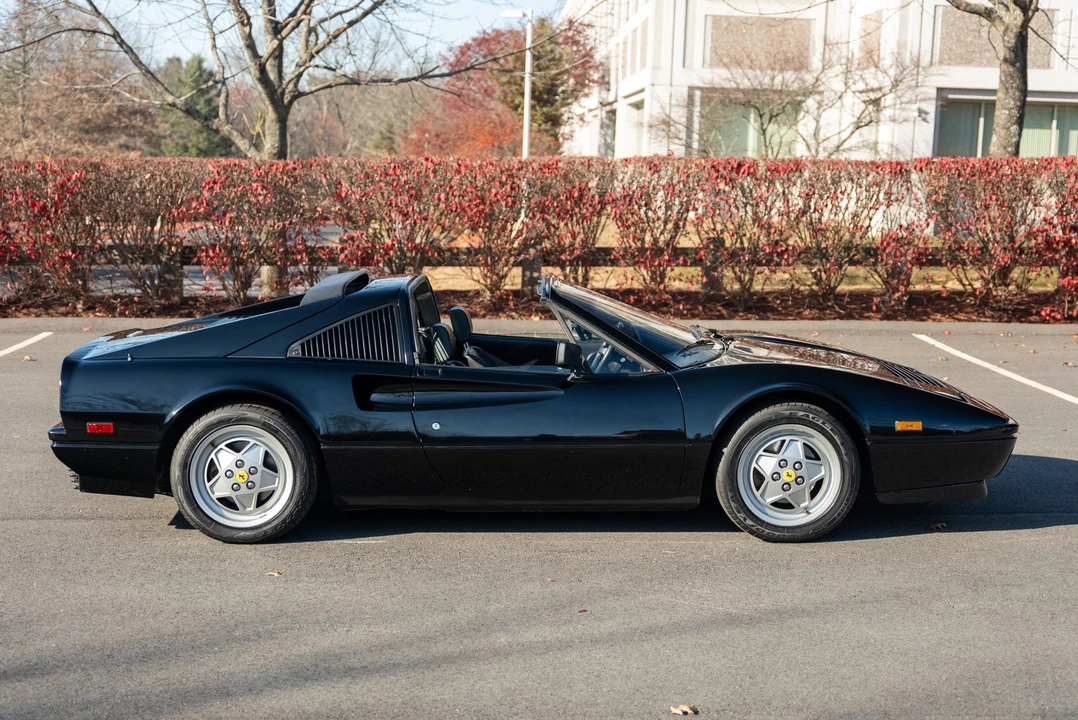 1989 Ferrari 328 GTS - Image 27 of 31