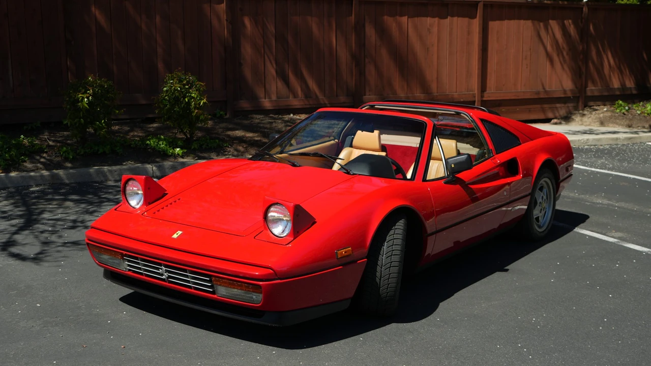 1989 Ferrari 328 GTS - Image 2 of 31