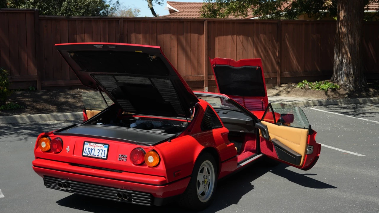 1989 Ferrari 328 GTS - Image 27 of 31