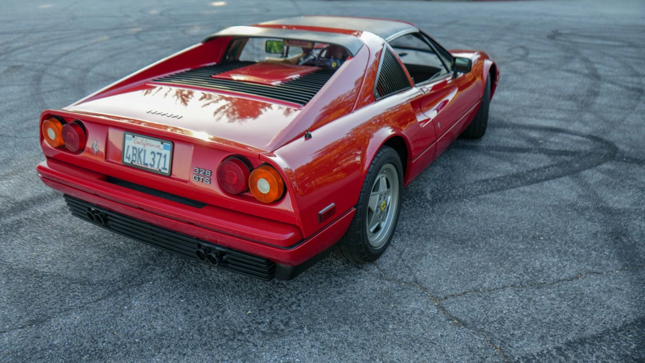 1989 Ferrari 328 GTS - Image 14 of 31