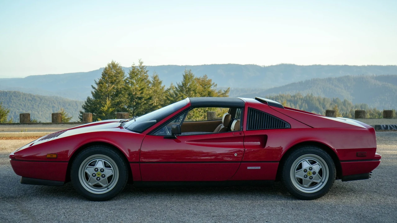 1989 Ferrari 328 GTS - Image 3 of 31