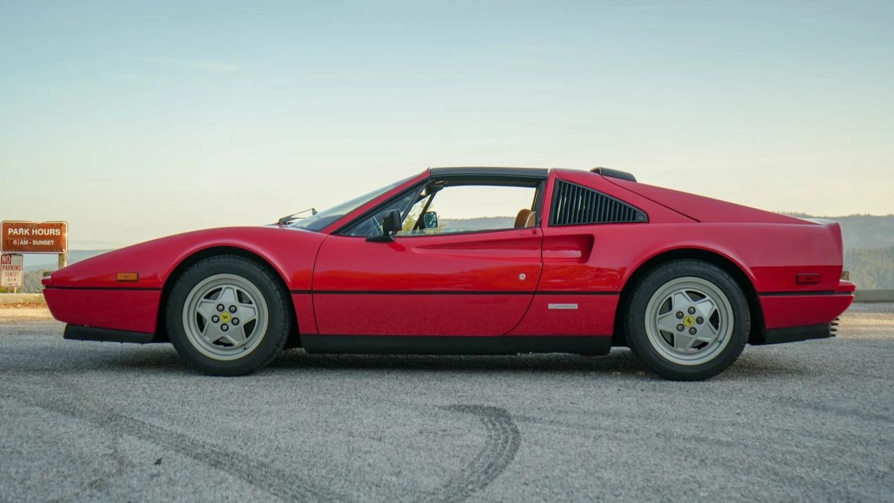 1989 Ferrari 328 GTS - Image 2 of 31