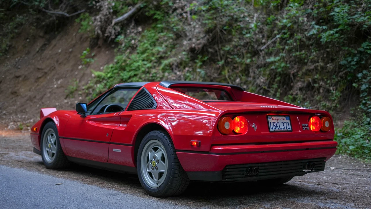 1989 Ferrari 328 GTS - Image 24 of 31