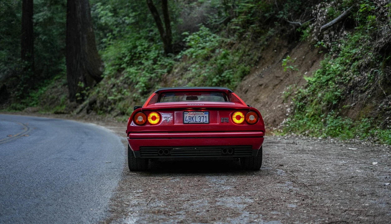 1989 Ferrari 328 GTS - Image 23 of 31