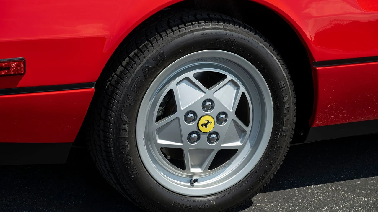 1989 Ferrari 328 GTS - Image 29 of 31