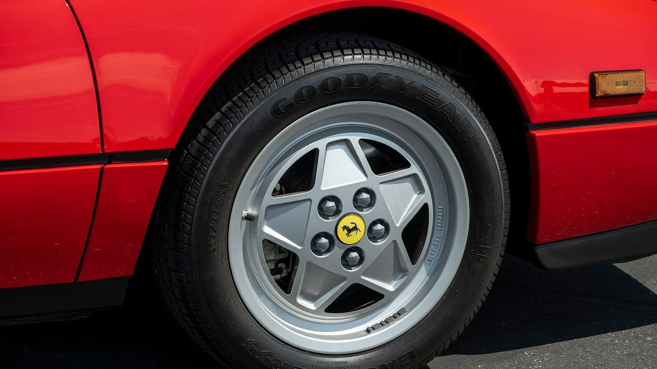 1989 Ferrari 328 GTS - Image 30 of 31