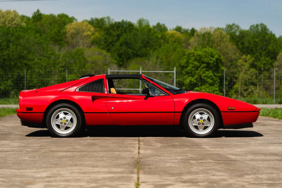 1989 Ferrari 328 GTS - Image 2 of 31