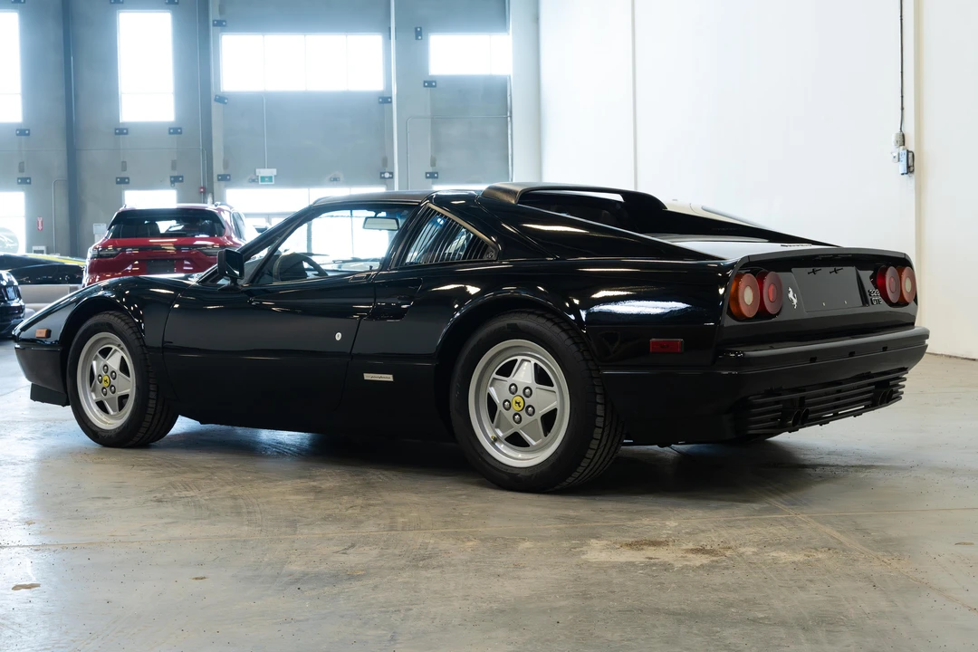1989 Ferrari 328 GTS - Image 6 of 31