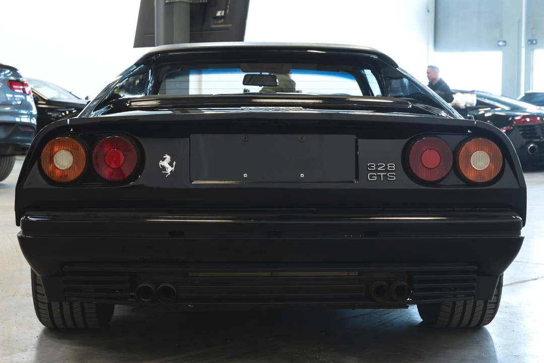 1989 Ferrari 328 GTS - Image 5 of 31
