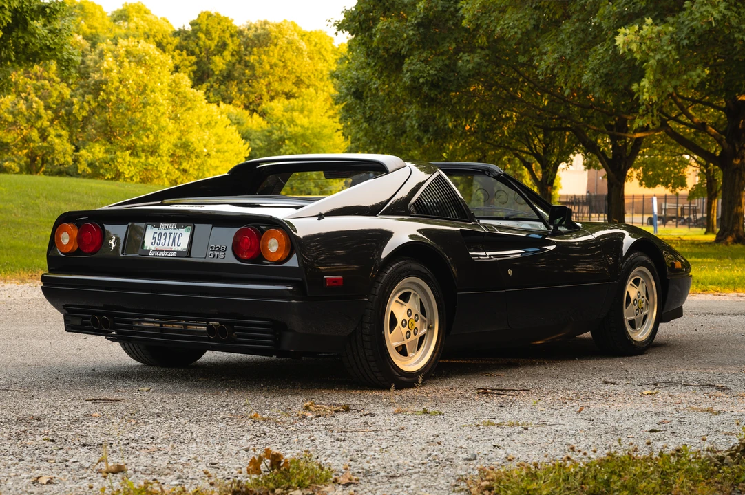 1989 Ferrari 328 GTS - Image 19 of 31