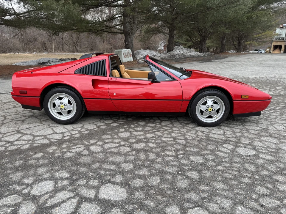 1989 Ferrari 328 GTS - Image 9 of 31