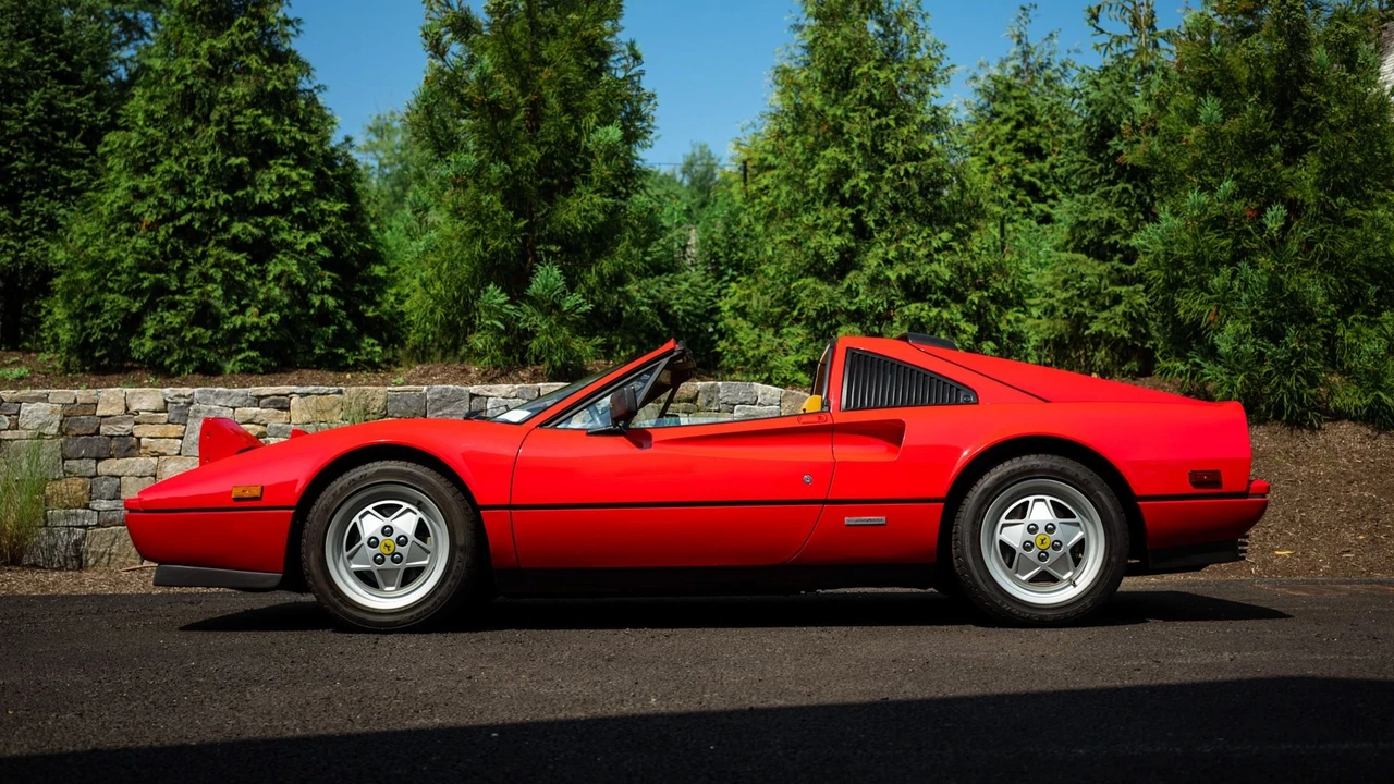 1989 Ferrari 328 GTS - Image 22 of 31
