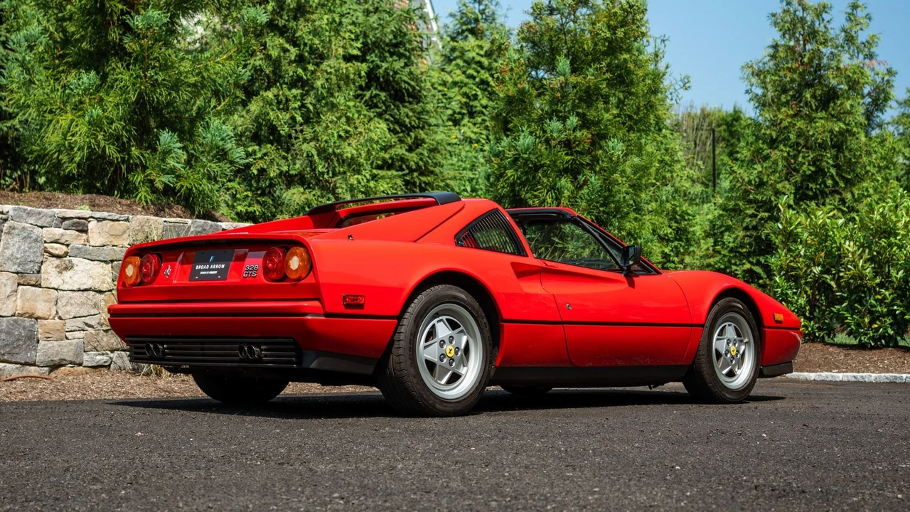 1989 Ferrari 328 GTS - Image 10 of 31