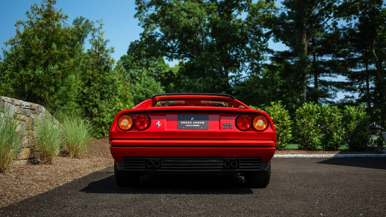 1989 Ferrari 328 GTS - Image 27 of 31