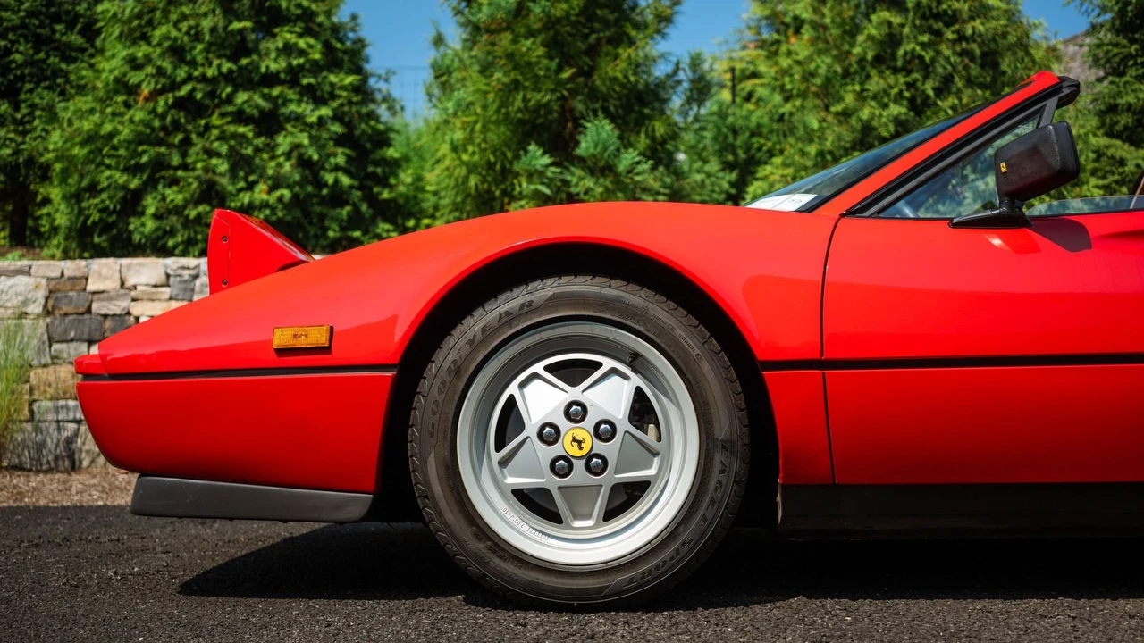 1989 Ferrari 328 GTS - Image 26 of 31