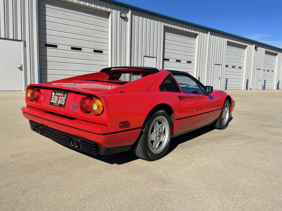 1989 Ferrari 328 GTS - Image 15 of 31