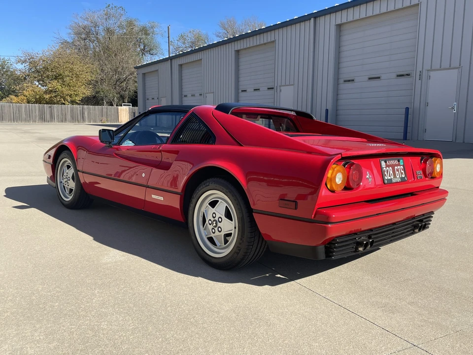 1989 Ferrari 328 GTS - Image 9 of 31