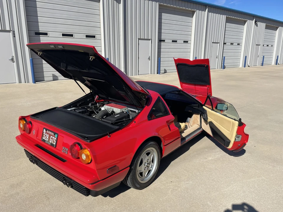 1989 Ferrari 328 GTS - Image 14 of 31