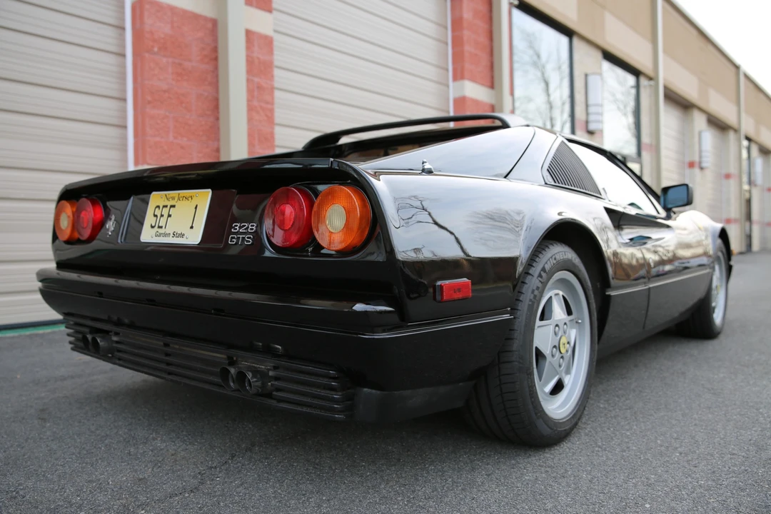 1989 Ferrari 328 GTS - Image 9 of 31