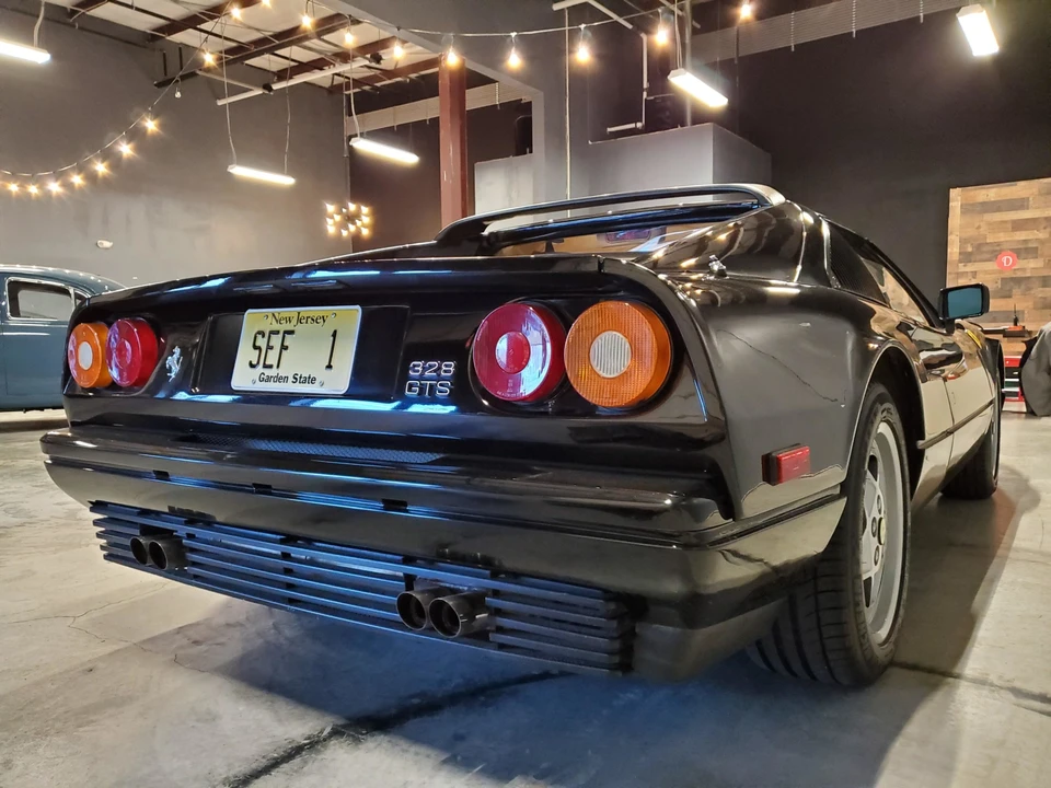 1989 Ferrari 328 GTS - Image 13 of 31