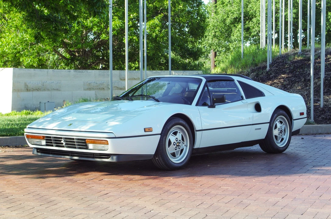 1989 Ferrari 328 GTS - Image 2 of 31
