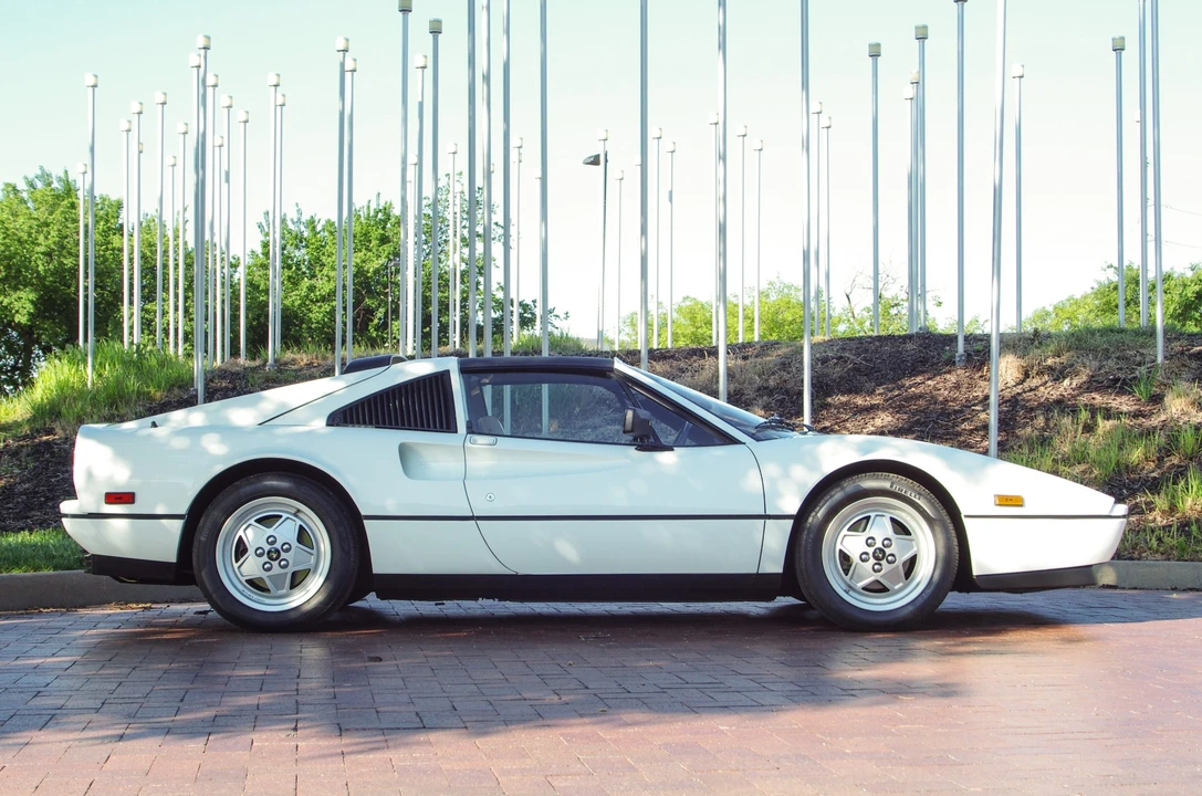 1989 Ferrari 328 GTS - Image 23 of 31