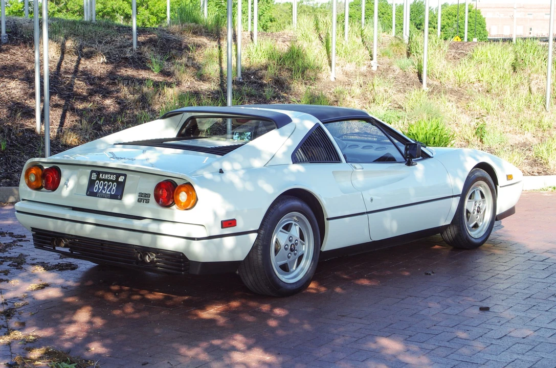 1989 Ferrari 328 GTS - Image 26 of 31