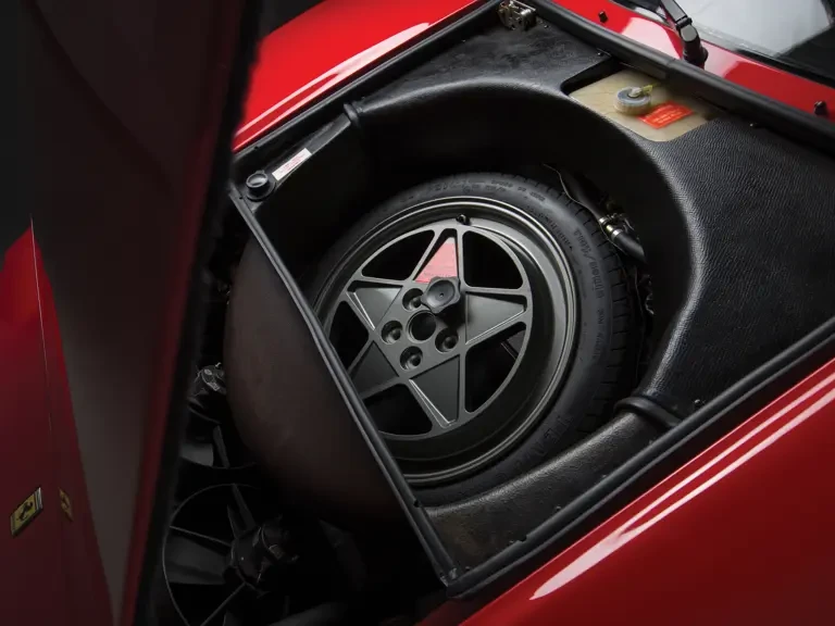 1989 Ferrari 328 GTS - Image 25 of 28