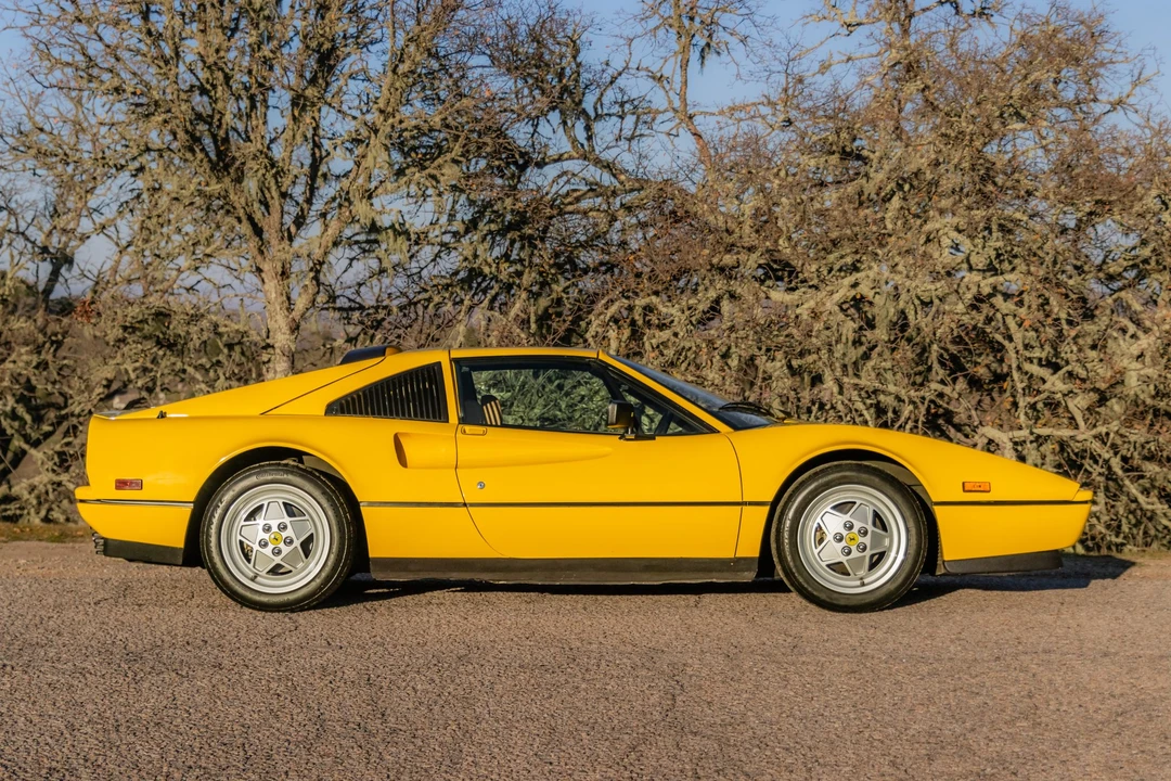 1989 Ferrari 328 GTS - Image 11 of 31