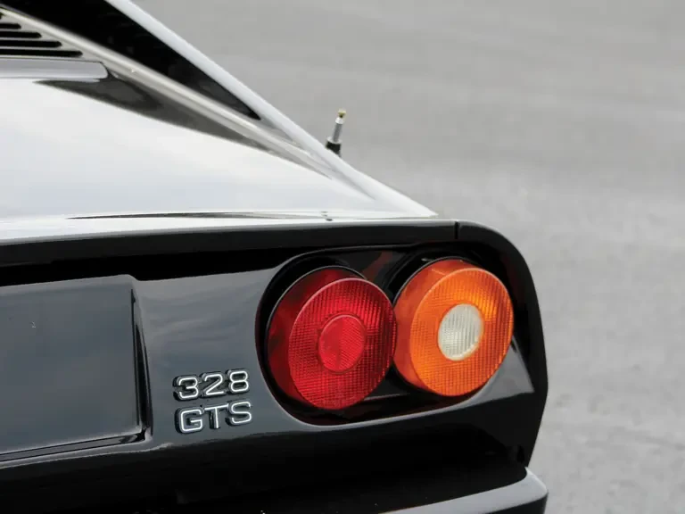 1989 Ferrari 328 GTS - Image 8 of 27