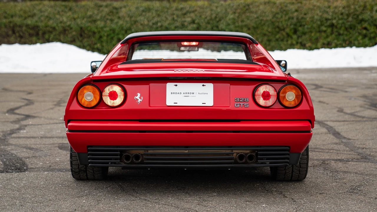 1989 Ferrari 328 GTS - Image 4 of 31