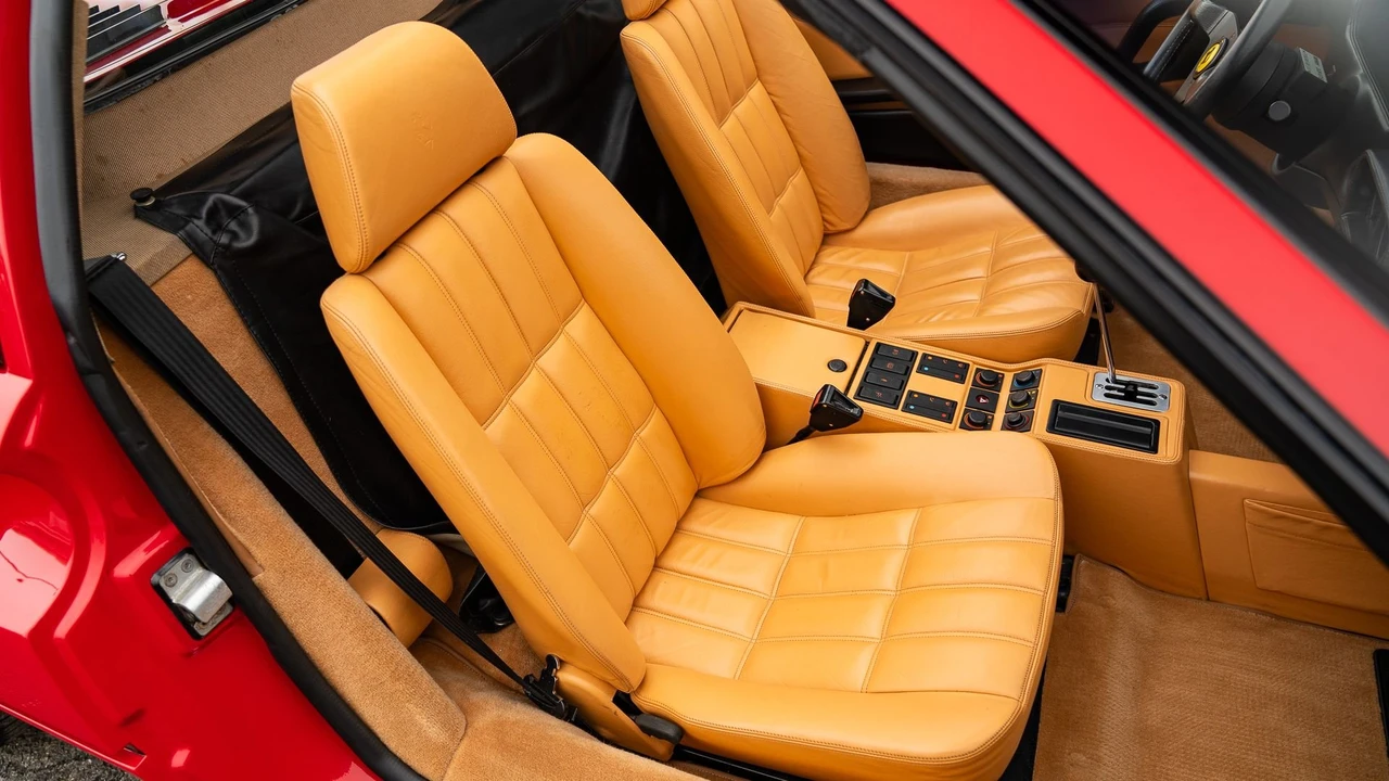 1989 Ferrari 328 GTS - Image 8 of 31