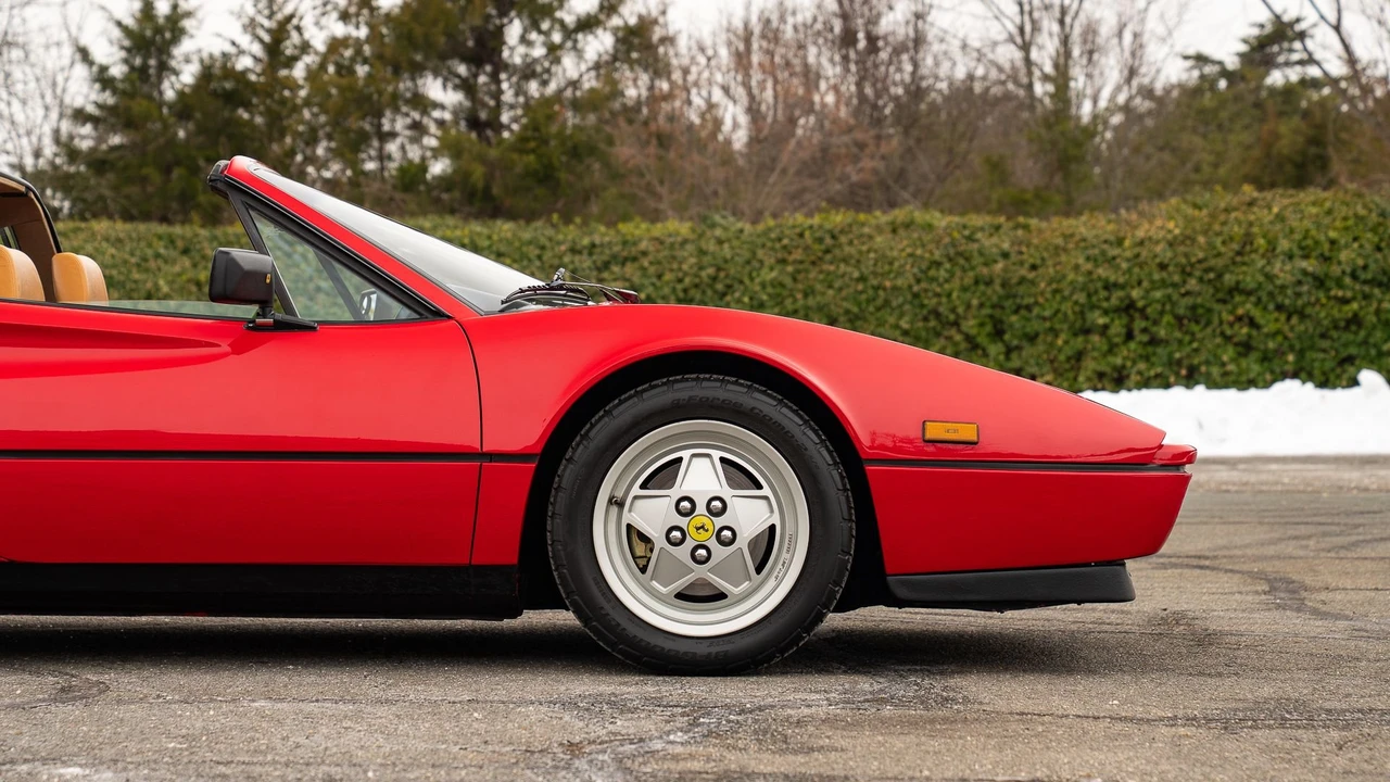 1989 Ferrari 328 GTS - Image 13 of 31