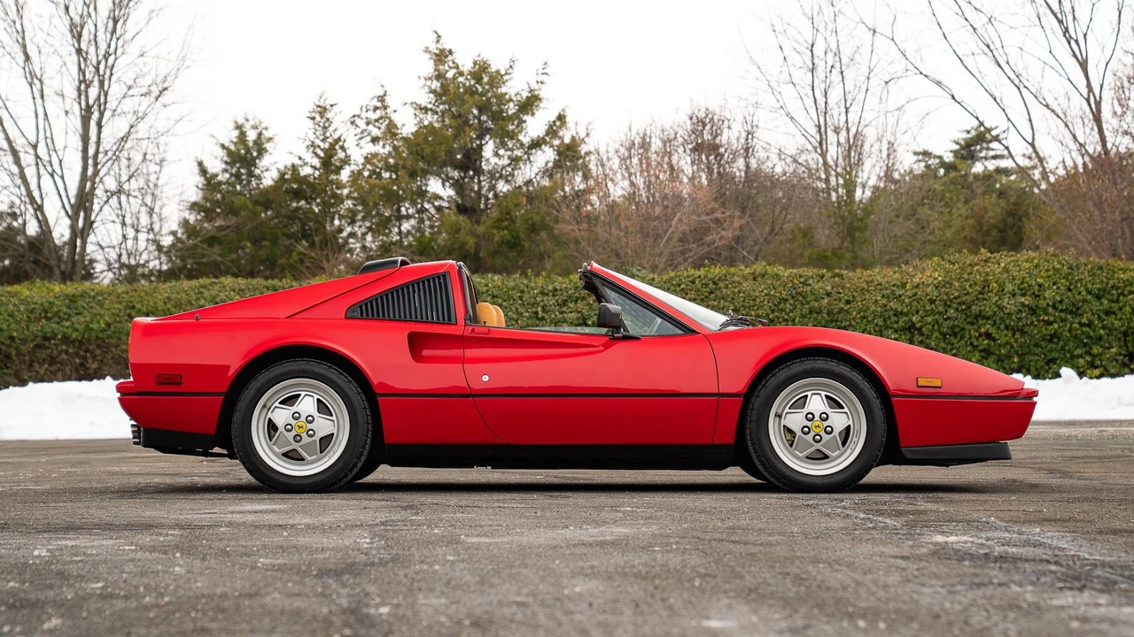 1989 Ferrari 328 GTS - Image 5 of 31