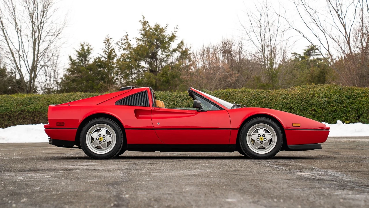 1989 Ferrari 328 GTS - Image 14 of 31