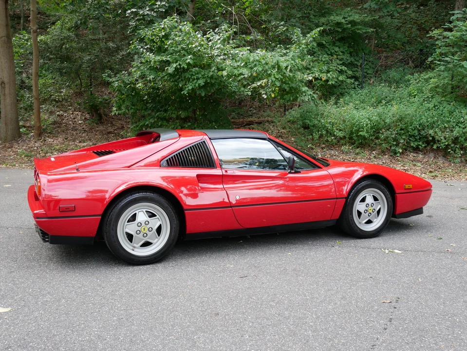 1989 Ferrari 328 GTS - Image 16 of 31