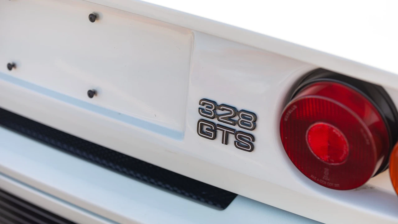 1989 Ferrari 328 GTS - Image 11 of 31