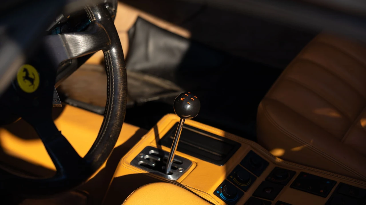 1989 Ferrari 328 GTS - Image 16 of 31