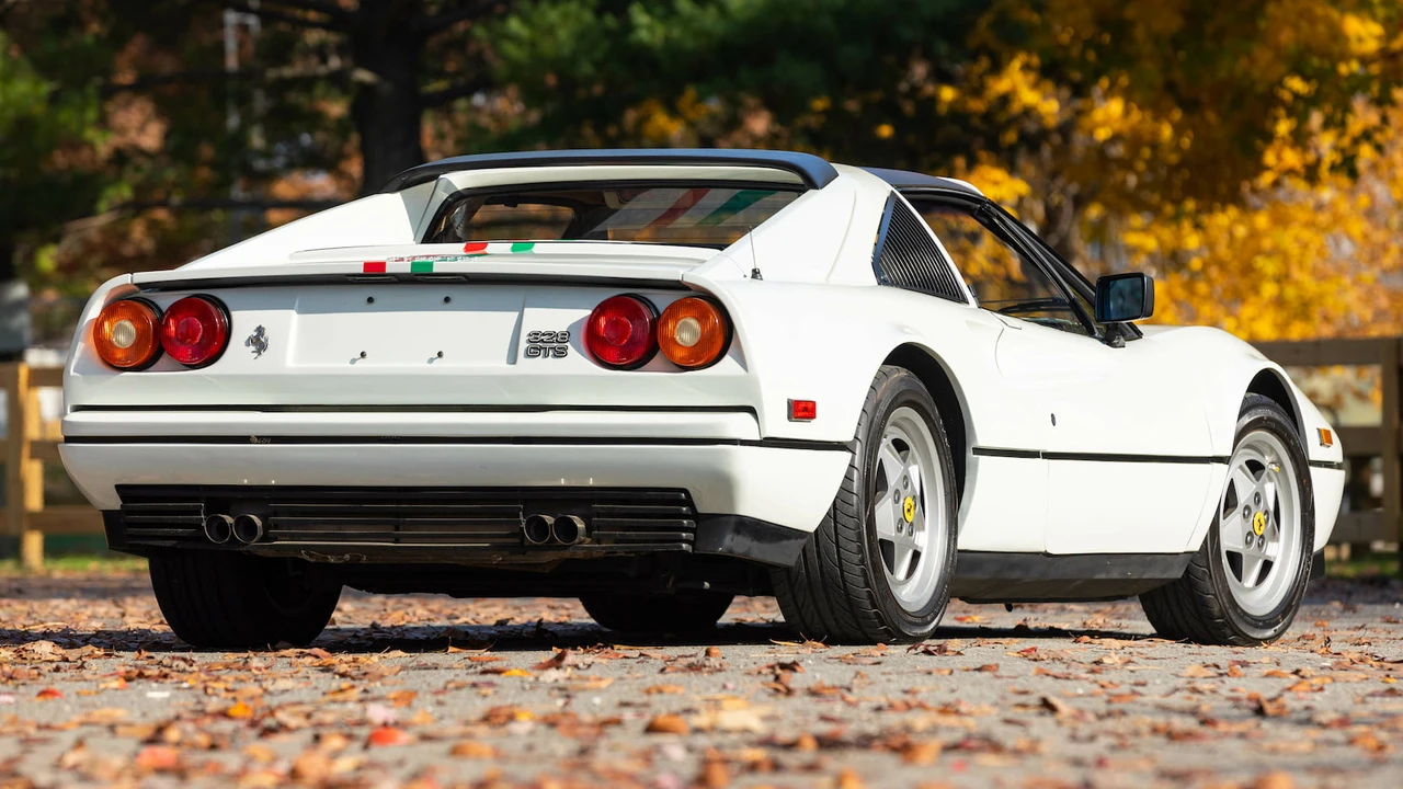 1989 Ferrari 328 GTS - Image 3 of 31