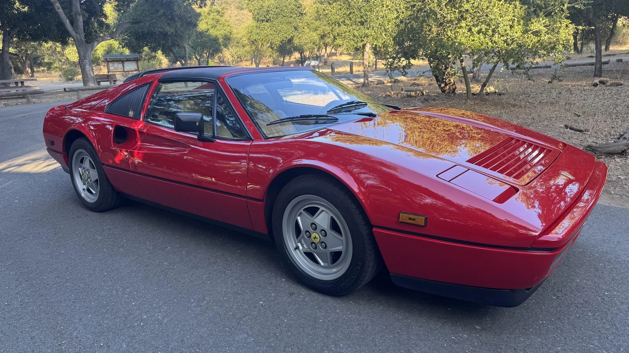 1989 Ferrari 328 GTS - Image 5 of 31