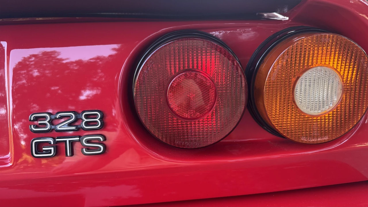 1989 Ferrari 328 GTS - Image 22 of 31