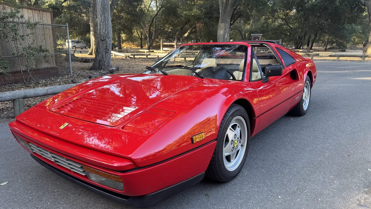 1989 Ferrari 328 GTS - Image 14 of 31