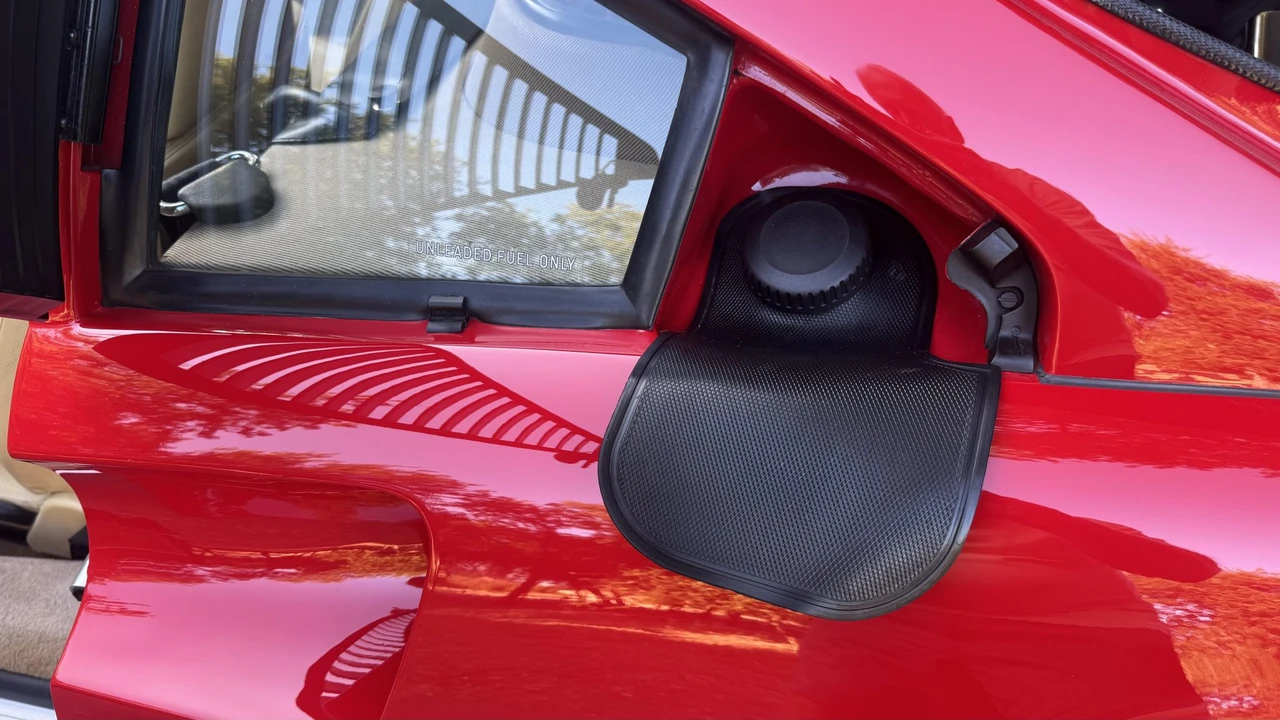 1989 Ferrari 328 GTS - Image 28 of 31