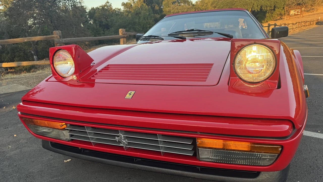1989 Ferrari 328 GTS - Image 17 of 31