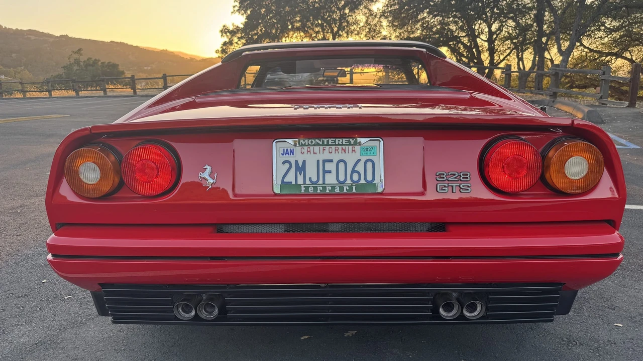 1989 Ferrari 328 GTS - Image 10 of 31
