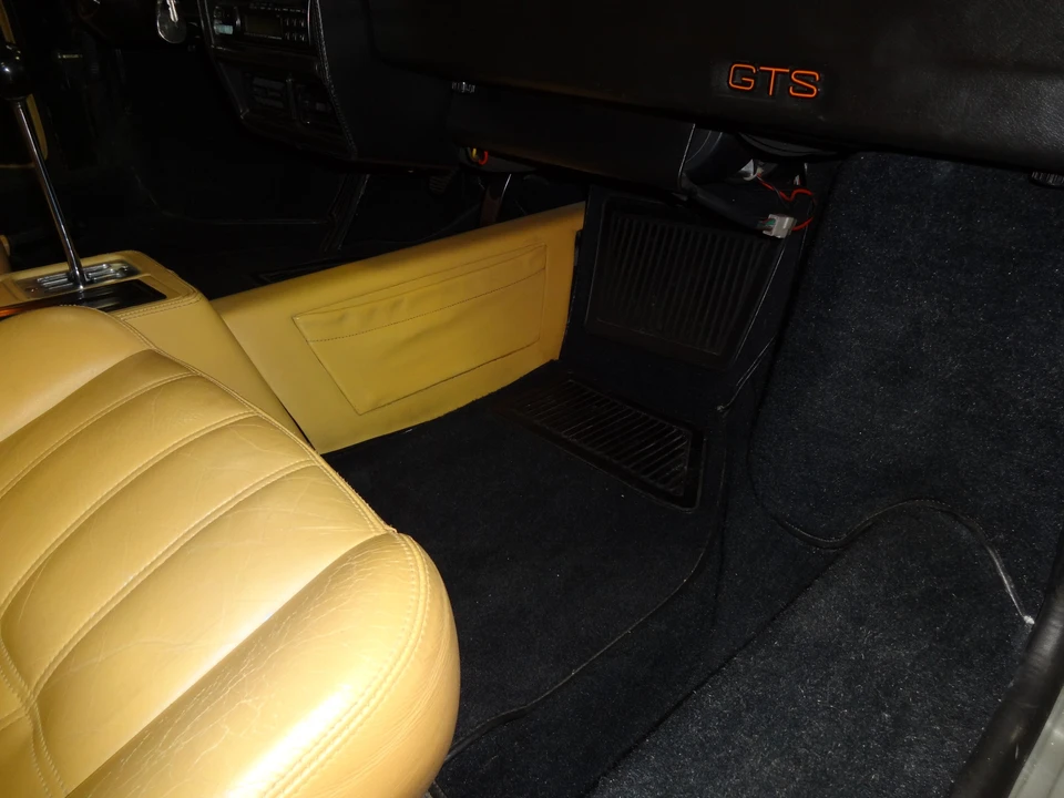 1989 Ferrari 328 GTS - Image 27 of 31