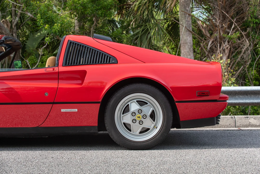 1989 Ferrari 328 GTS - Image 28 of 31