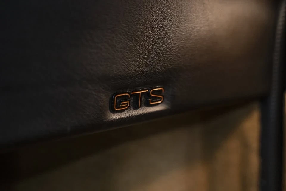 1989 Ferrari 328 GTS - Image 18 of 20